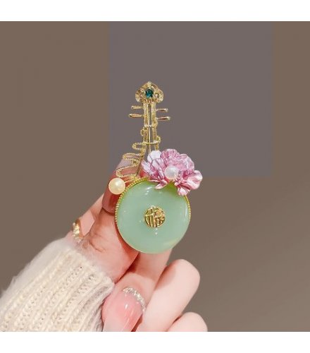 XSB148 - Green Floral Saree Brooch